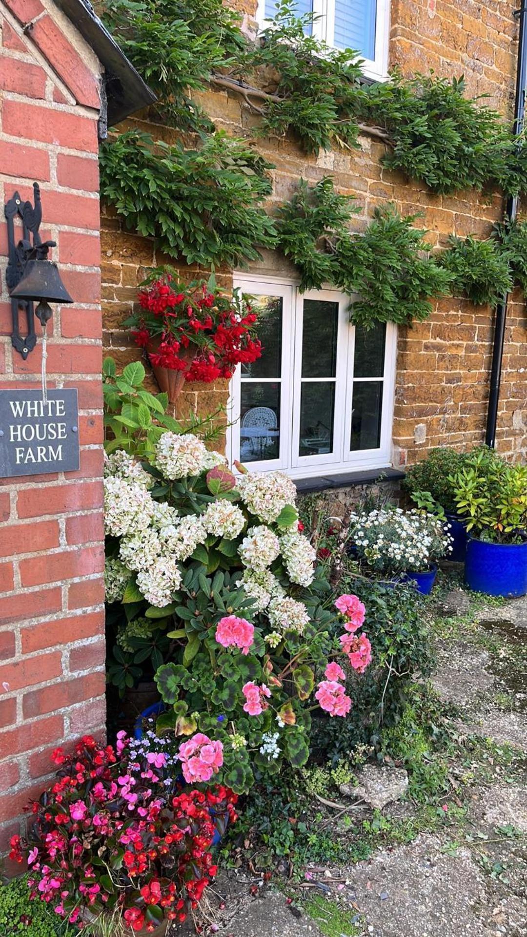 White House Farm Cottages West Haddon Exterior photo